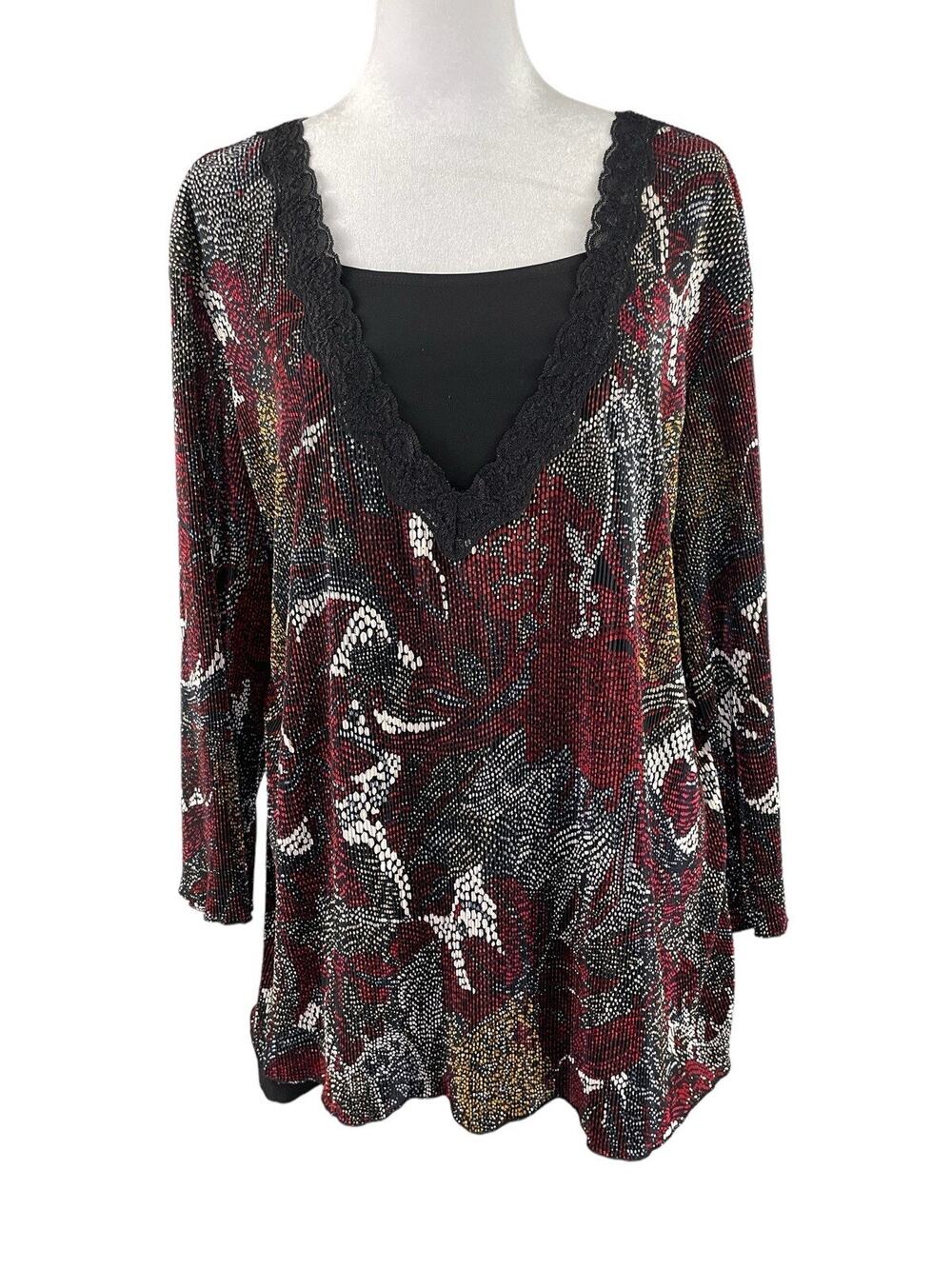 Lane Bryant 22/24 Accordion Pleat Top 3/4 Sleeve Red Black White Gold V-Neck